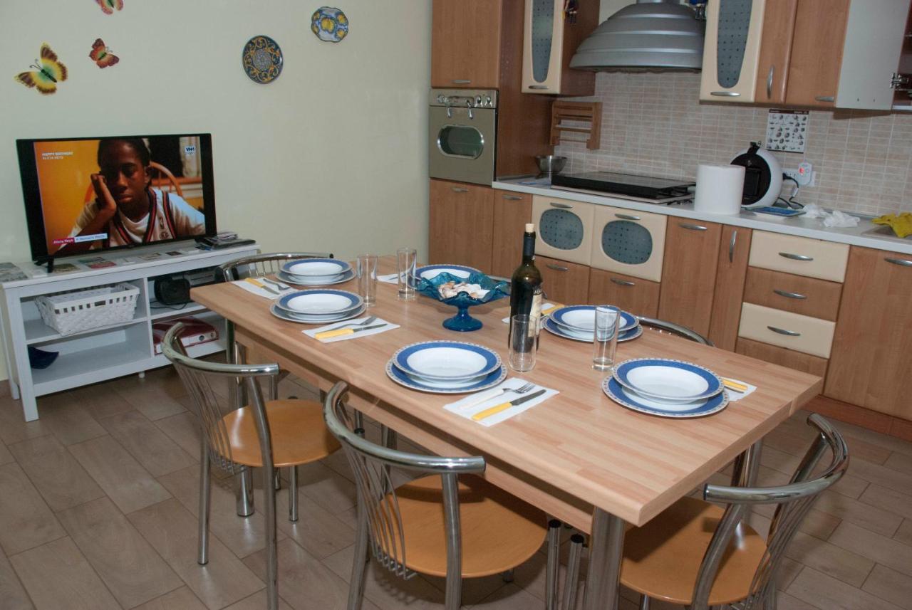 Casa Vacanza Zina Катания Екстериор снимка